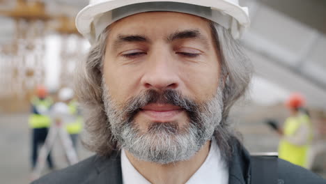 portret van een bouwingenieur