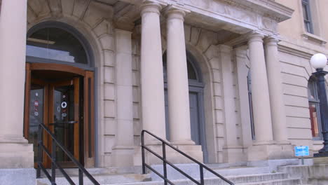 exterior of a classical style government building