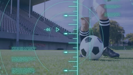 animación de escaneo de alcance y procesamiento de datos sobre hombre caucásico jugando al fútbol.