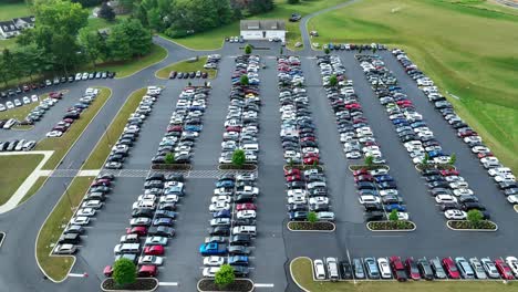 full parking lot at church service in america