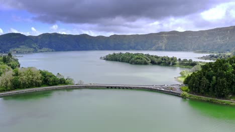 Panorama-Aéreo-De-La-Laguna-De-Las-Siete-Ciudades-Con