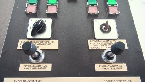 puente de navegación de la rueda del capitán del barco, control del barco, volante