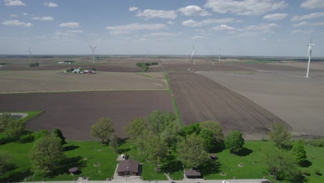 wind turbine in iowa fields