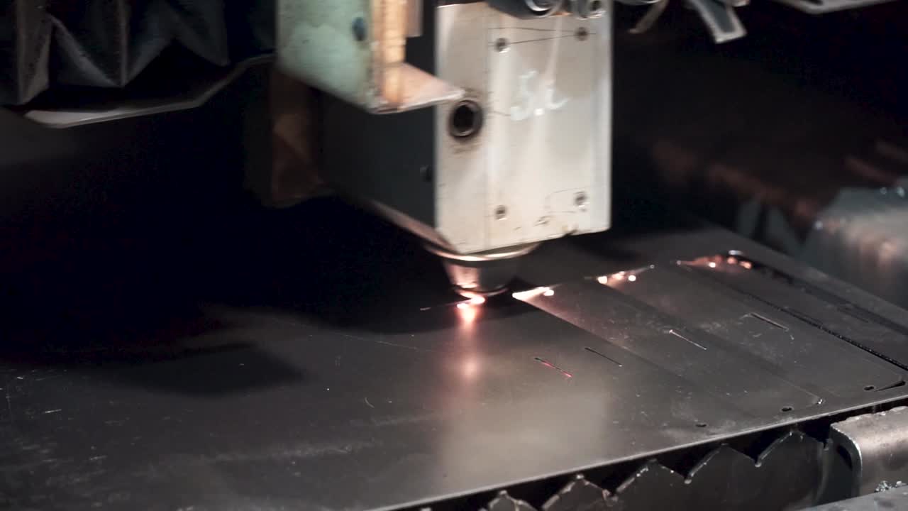 recorte por láser de láminas metálicas