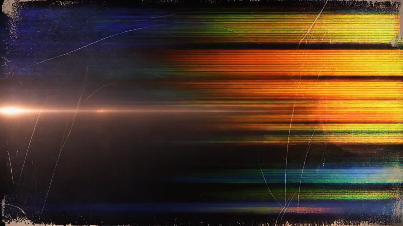 Destello de lente cinematográfico con arañazos de película antigua y transición glitch