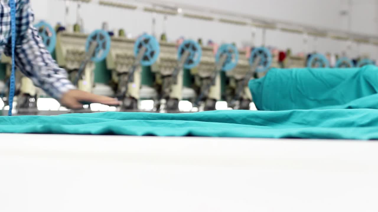 personal de costura de la fábrica textil de máquinas de coser industriales