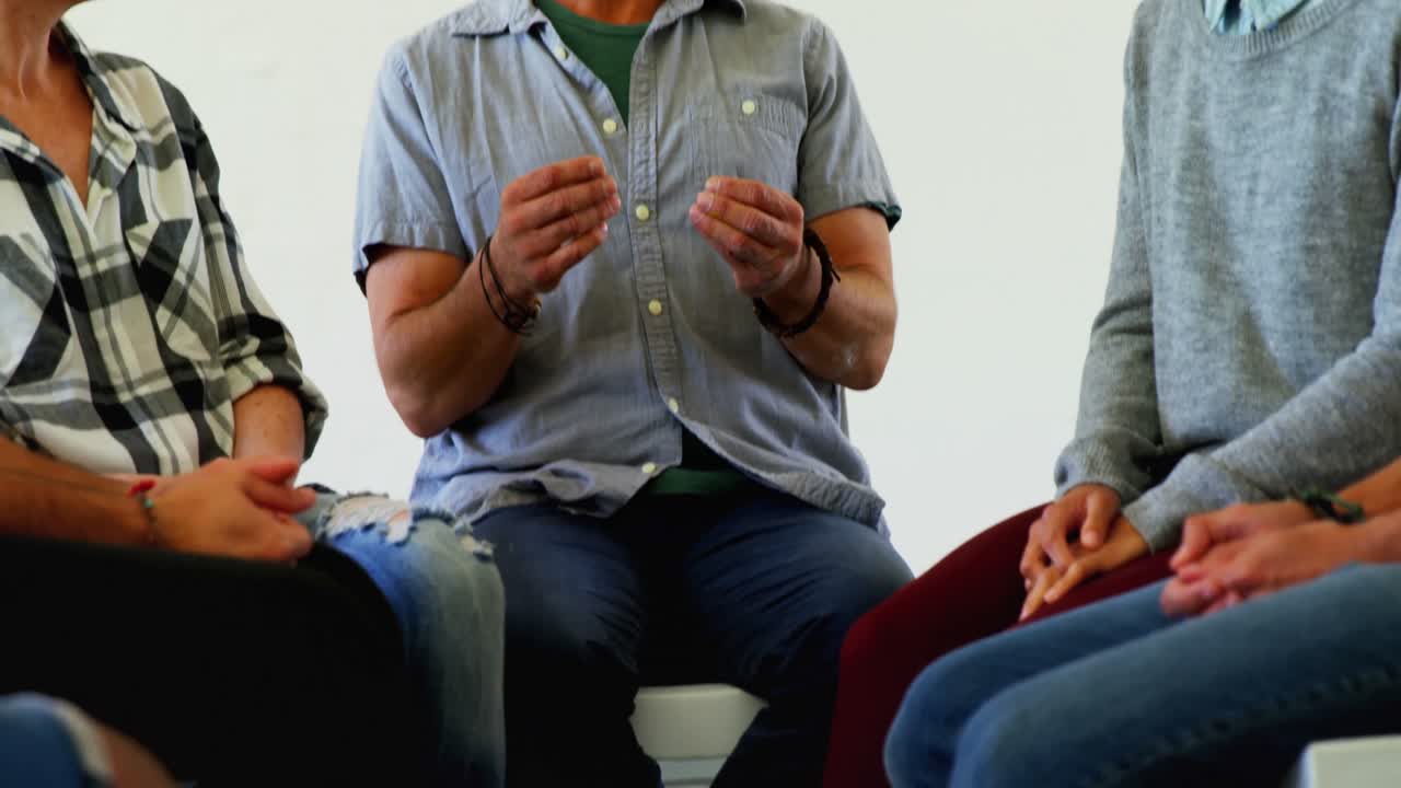 서로 상호 작용하는 예술가들 4k