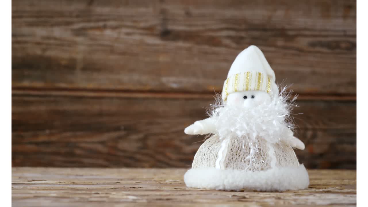 크리스마스의 나무 배경에 산타 장식의 애니메이션