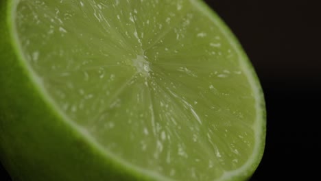 Delicious-lime-cut-for-squeezing-fresh-juice.-Lime-half