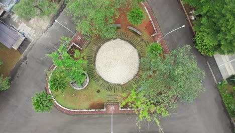 vista aérea de una intersección de un parque residencial