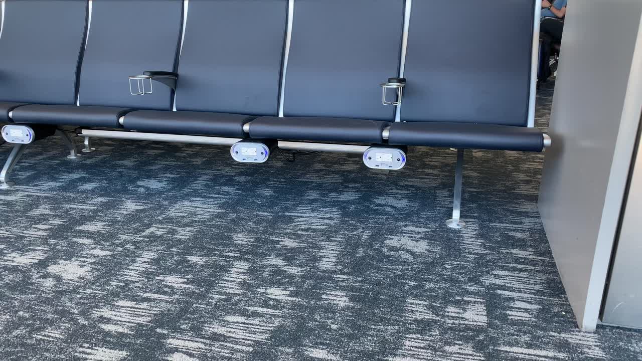 대유행 hd 동안 빈 공항