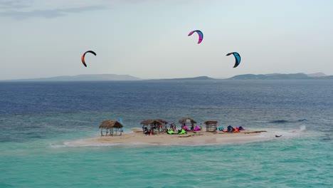 kiteboarding paradise island
