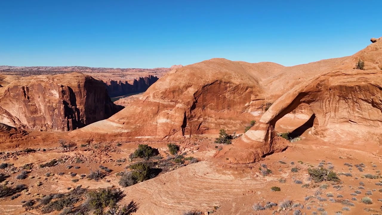 Funnel Arch e paesaggio desertico dello Utah, USA, vista da drone della formazione rocciosa di arenaria Navajo