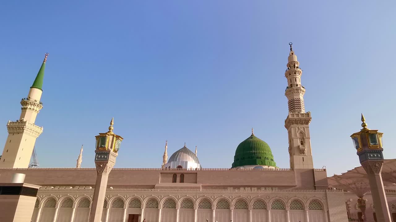 clips de imágenes del edificio exterior de la mezquita de nabawi en medina (madina)