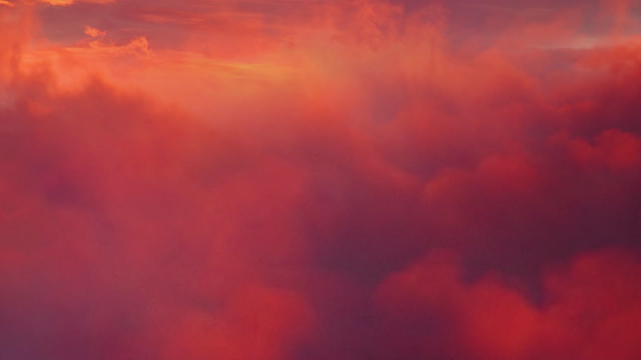 일몰이나 일출의 아름다운 구름