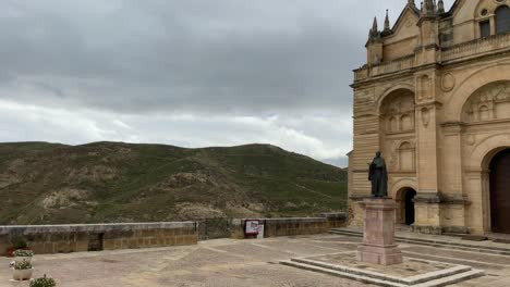 Touring-the-monumental-city-of-Antequera-in-Malaga,-for-its-citadel-and-its-majestic-royal-collegiate-church-of-Santa-Maria,-a-Renaissance-and-Baroque-church-with-cobbled-streets