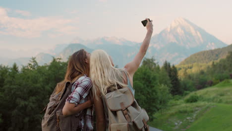 Two-friends-taking-selfies