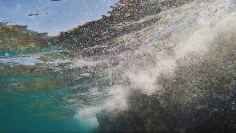 Meer-Bei-Herannahendem-Sturm-Unterwasseransicht