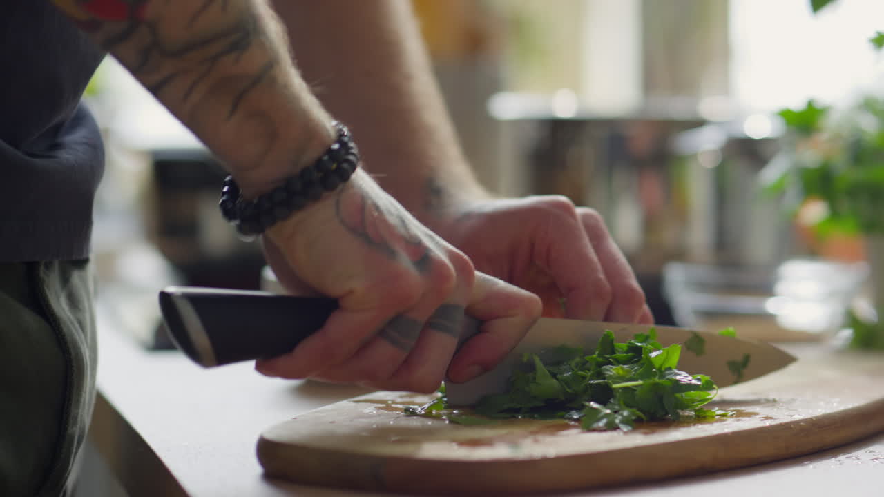 Chopping Fresh Parsley Leaves