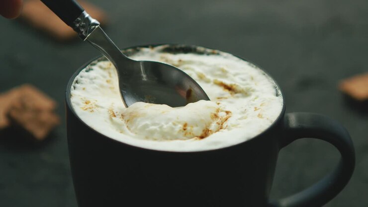 Tazza di caffè con panna