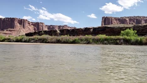 pan of sandstone rock from river in utah