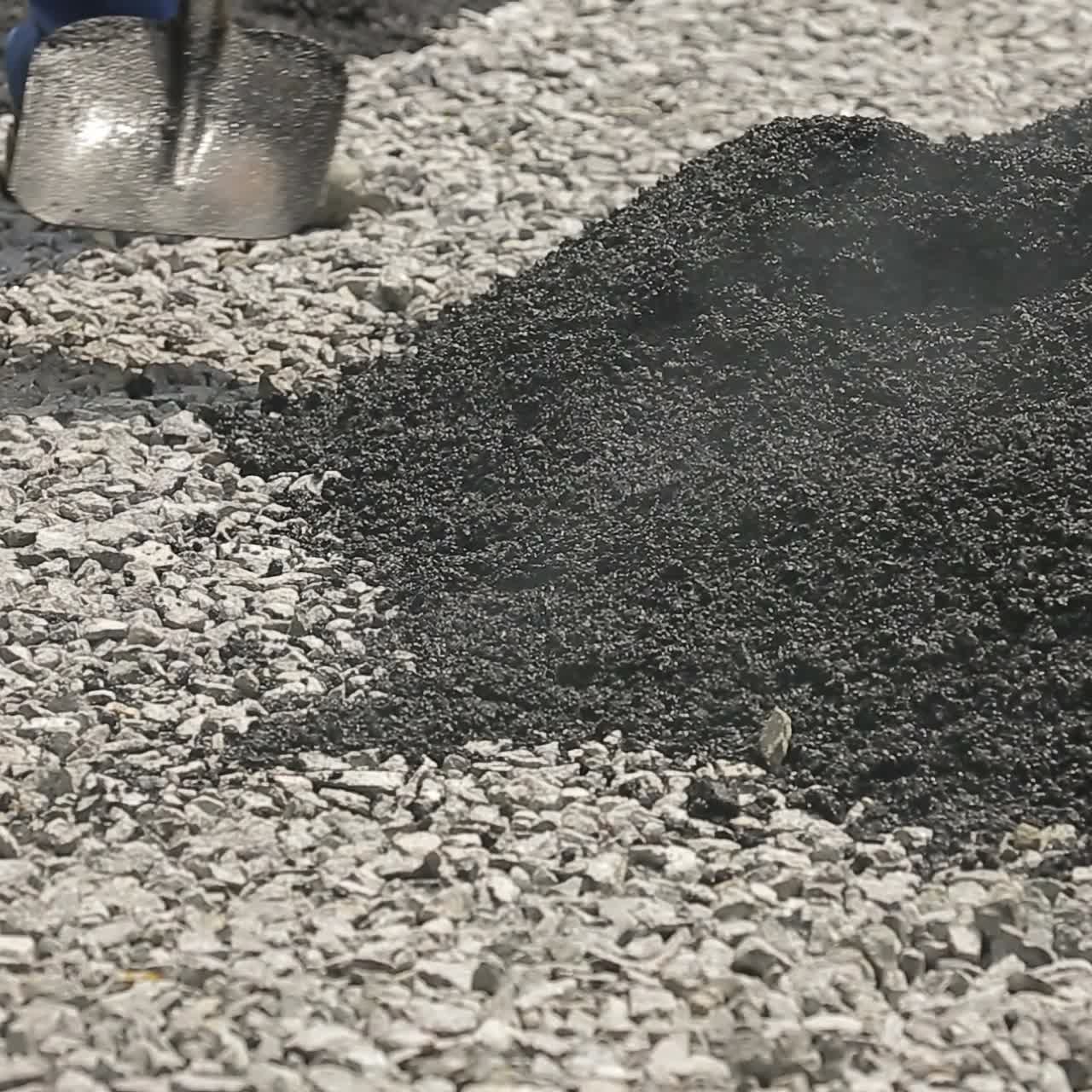 Making Asphalt On The Street