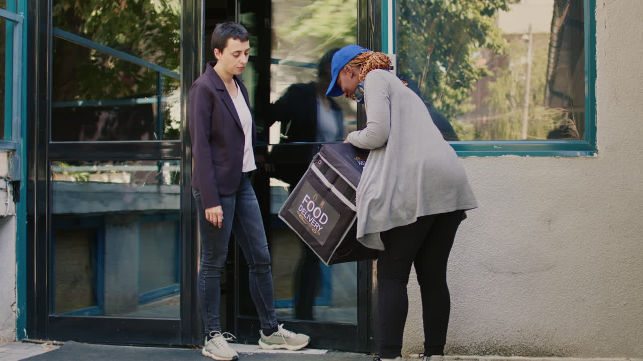 Food delivery to customer at restaurant