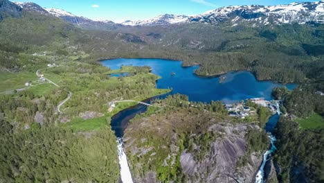 Luftaufnahmen-Des-Latefossen-Wasserfalls-Norwegen