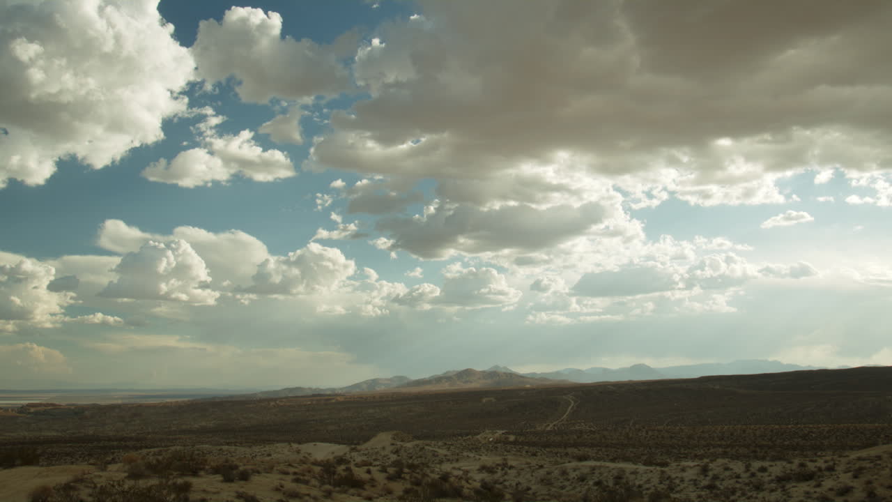 timelapse sobre el desierto de nevada