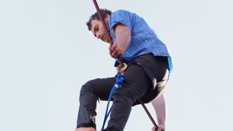 Highline-athlete-balancing-on-slack-line-tight-rope-4k
