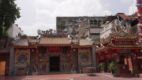 templo tradicional chino en el barrio chino de bangkok, tailandia