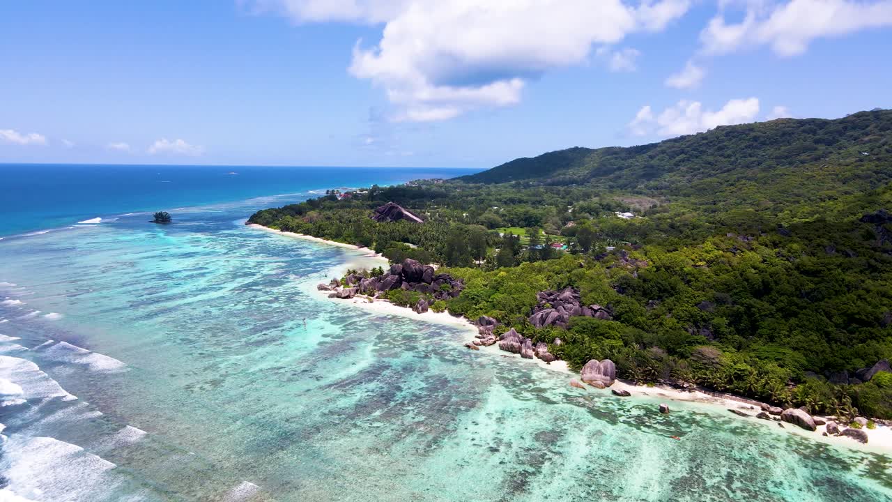 seychelles la digue rocas aérea drone32.mp4