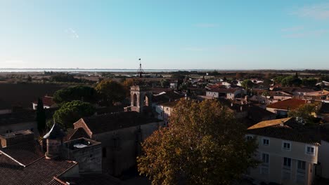 Candillargues,-Bekannt-Für-Charme-Und-Typisch-Mediterrane-Architektur