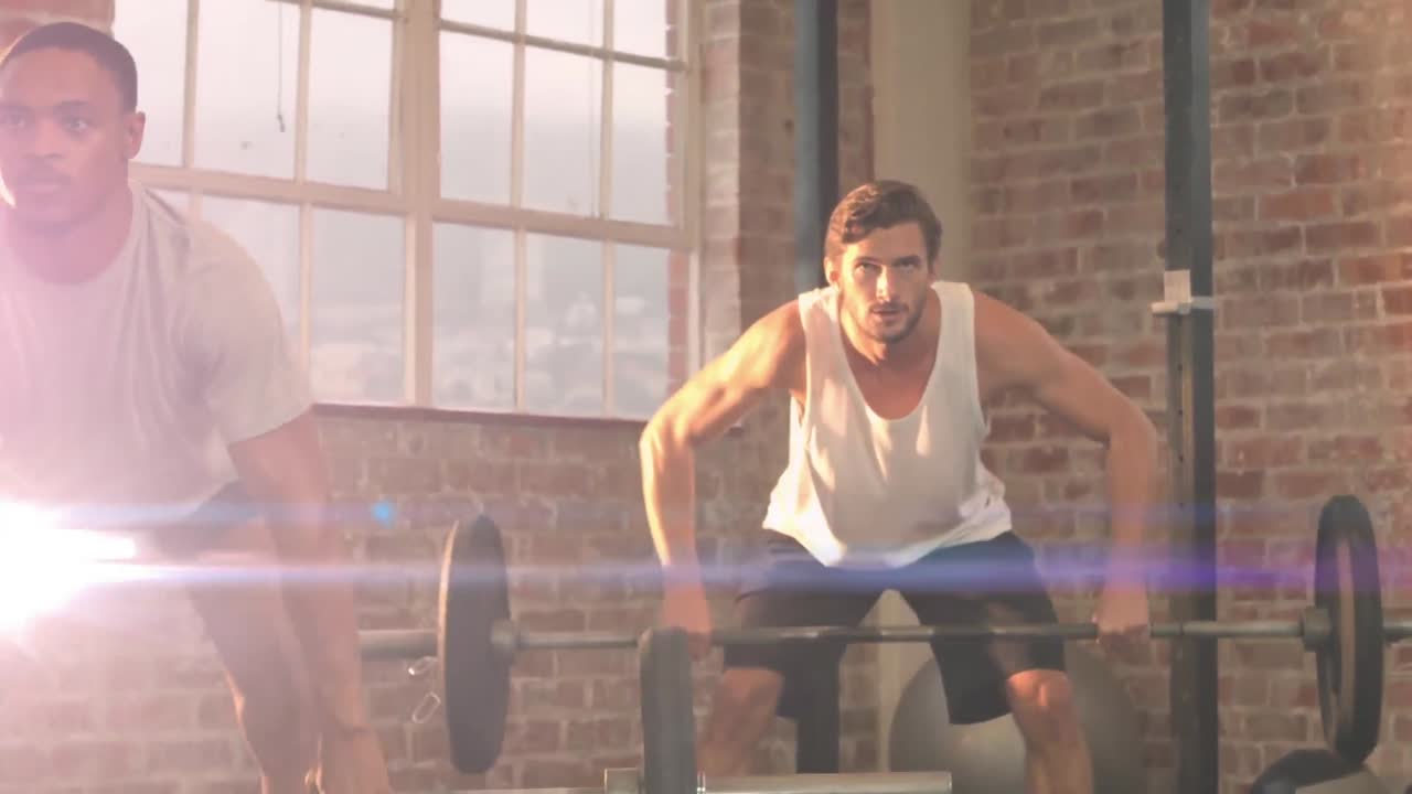 백인 및 혼성 인종 남성 의 애니메이션 이 전면 에  ⁇  빛 이  ⁇ 박이는 모습 으로 운동 하고 있다