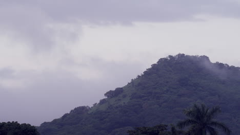 Time-lapse-of-clouds-moving-at-sunrise-in-a-beautiful-Veracruz,-Mexico-valley