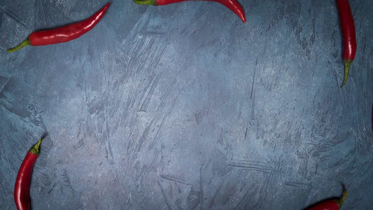animación stop motion en bucle de pimientos rojos picantes.