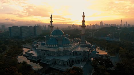la mezquita de la región de persekutuan.