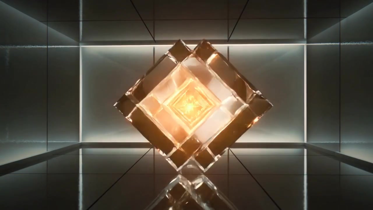 Inti bercahaya memercik, rakitan transparan tergantung berputar di ruang berkilau, membentuk berlian bersarang.