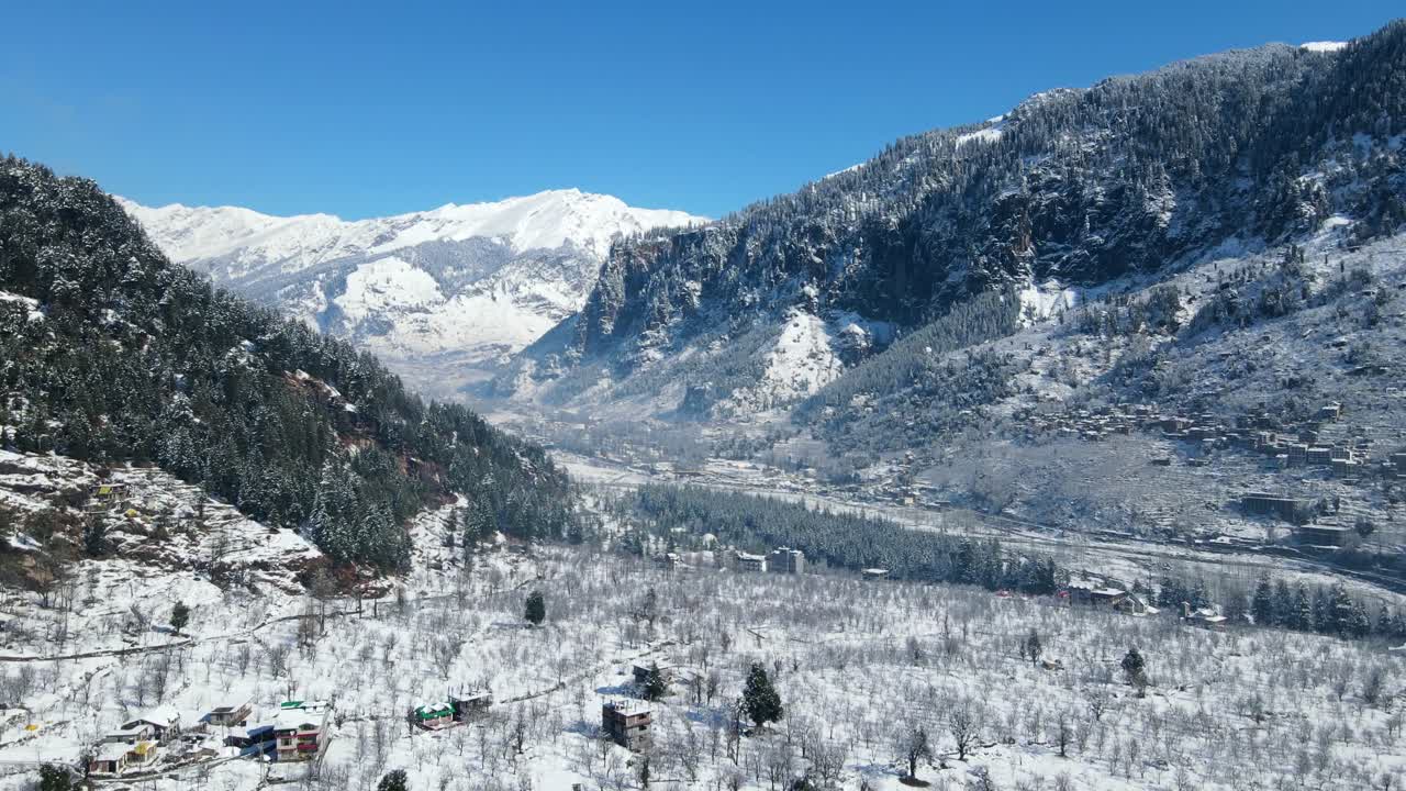Himachal Pradesh i snö under vintrarna