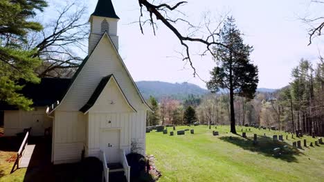 Church-in-Valle-Crucis-NC,-North-Carolina