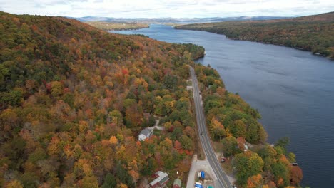 Lago-Sunapee,-Nuevo-Hampshire,-Ee.uu.