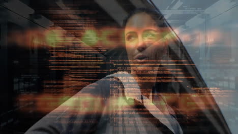 animación del procesamiento de datos financieros sobre mujer caucásica corriendo