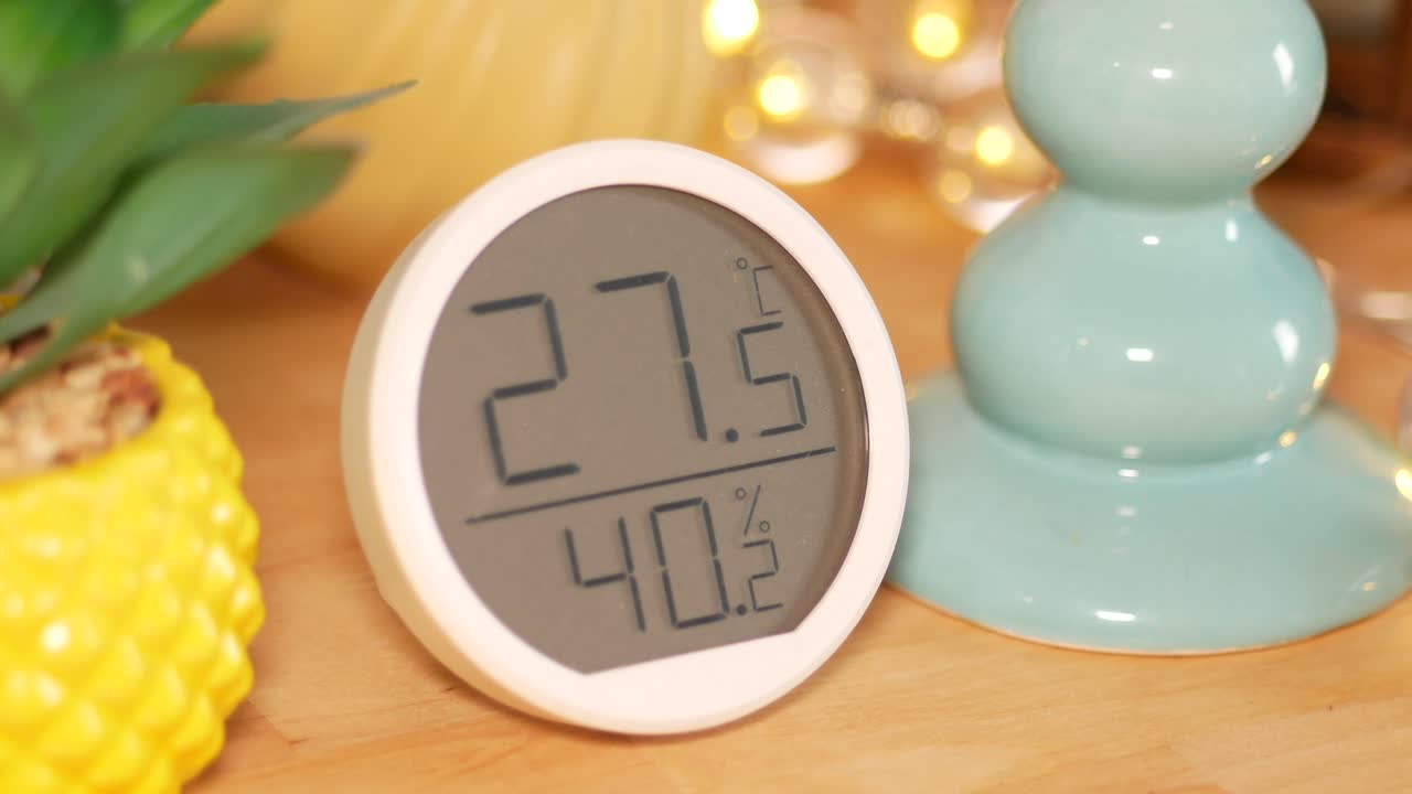Home Decor with Thermometer and Candle Holder