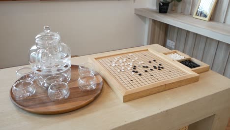 modern and stylish japanese  board game room decoration