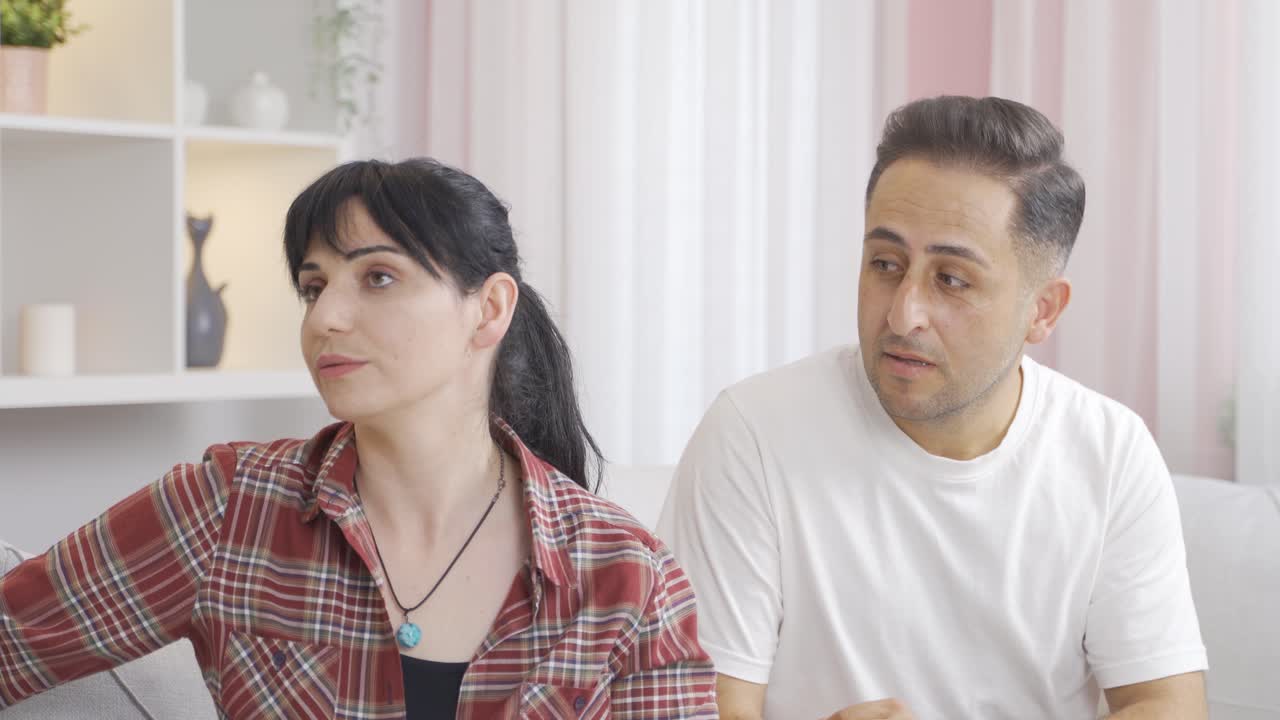 아내와 화해하고 싶은 남자.