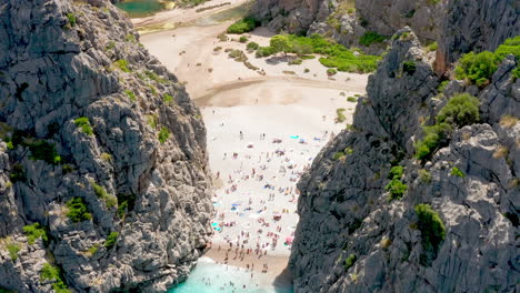 Summertime-in-Mallorca,-Spain