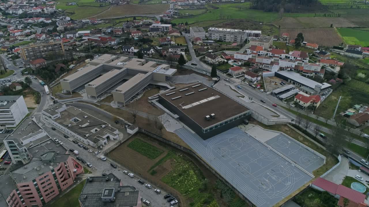 Vista aerea di nuova architettura scolastica