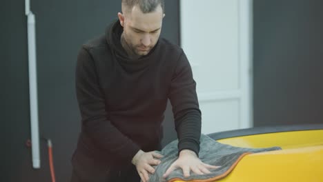 professional car detailing – washing, ceramic coating, and interior cleaning