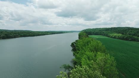 Serene-River-In-Mousetail-Landing-State-Park,-Linden,-Tennessee,-USA---aerial-shot