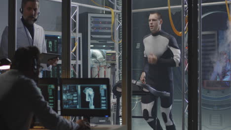 Astronaut Training Simulation in a Lab